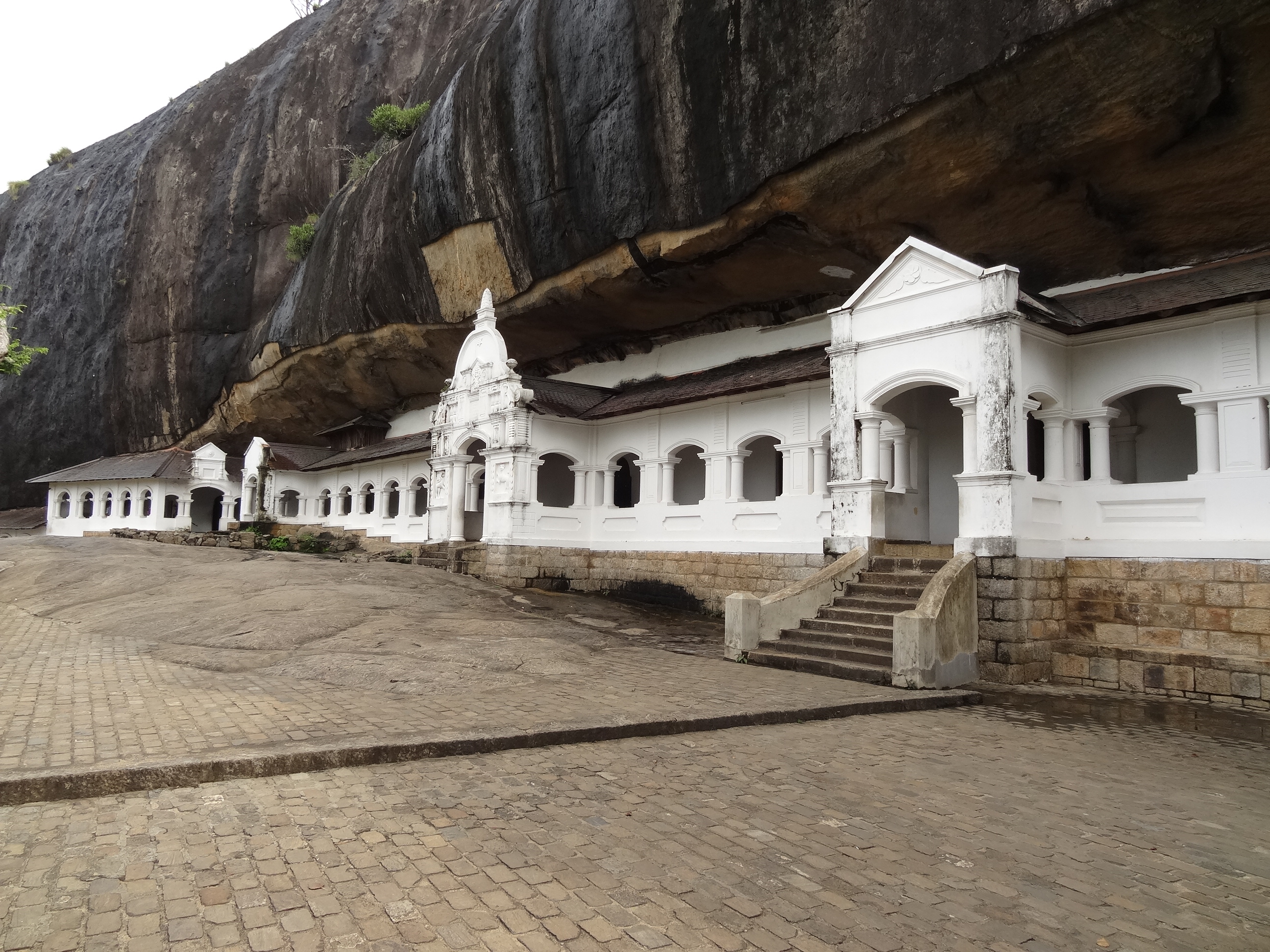 Dambulla Cave Temple